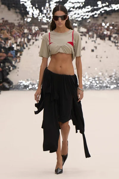 Look 8